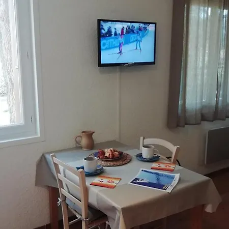 A Hyeres, Proche Et Port, Parking Et Wifi Inclus - Fr-1-335-200 *